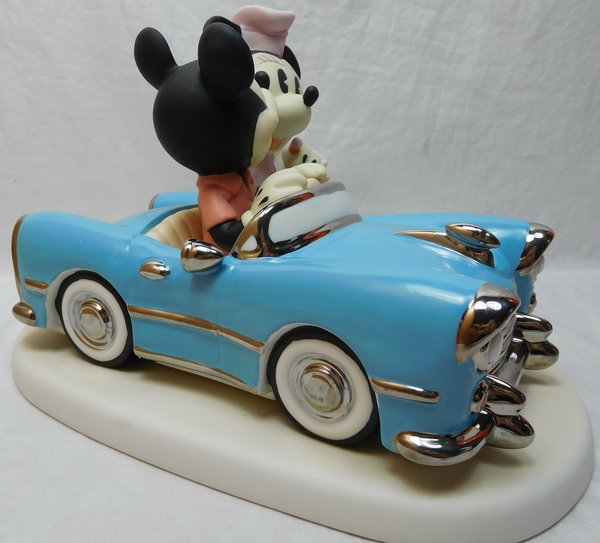 Precious Moments, Disney Showcase Mickey Mouse Figur Minnie im auto "You make my heart race