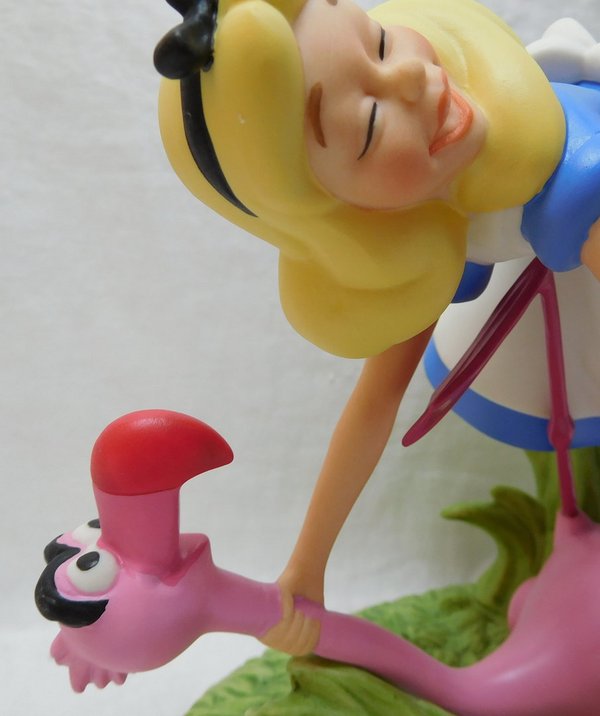 Precious Moments, Disney Showcase Alice im Wunderland mit Flamingo