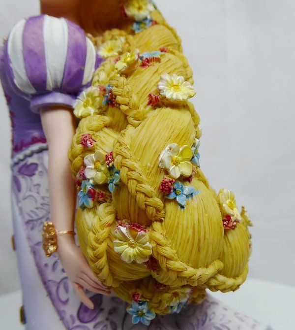 Disney Enesco Figur Showcase Haute Couture Rapunzel