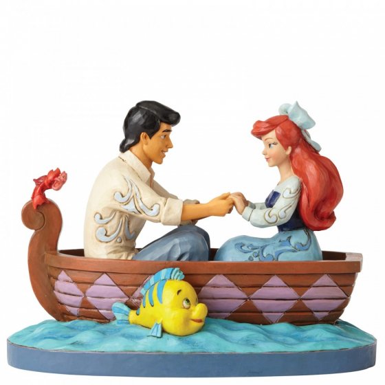 Disney Enesco Traditions Jim Shore 4055414 Ariel et Prince Eric dans le bateau attendant le baiser