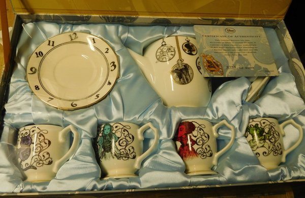 Porzellanset Teeset Alice im wunderland Hinter den Spiegeln