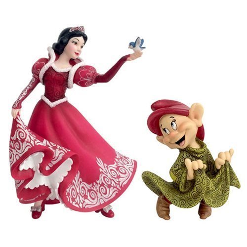Disney Showcase Snow White and the Seven Dwarfs Snow White and Dopey 80th Anniversary Statue