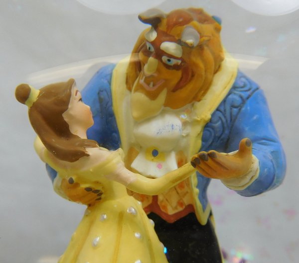 Enesco Disney Traditions Beauty and the Beast Schneekugel Die schöne und das Biest