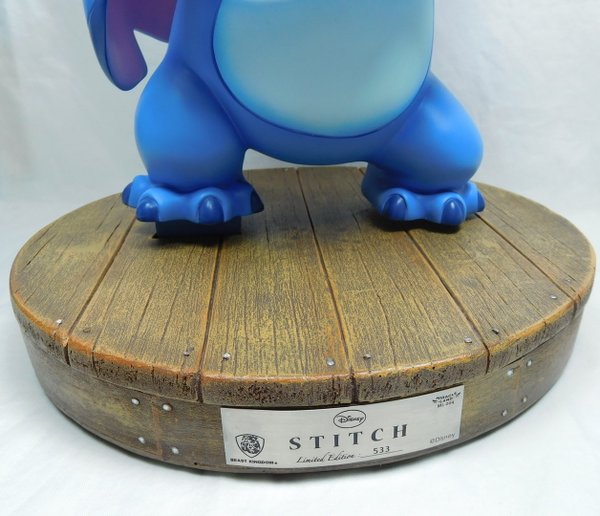 Disney Miracle Land Statue Stitch 33 cm
