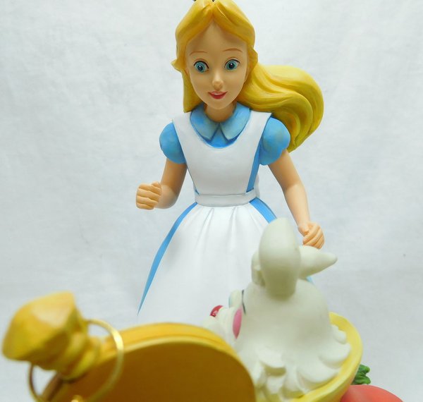 Enesco Disney Enchanting Alice im Wunderland Szene
