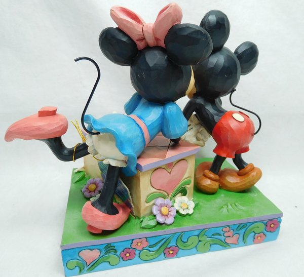 Disney Enesco Traditions Jim Shore Mickey and Minnie Mouse Kissing Both 6000970