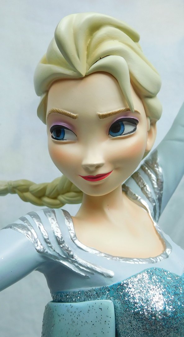 Disney Frozen Queen Elsa of Arendelle MC-005 1:4 Scale Statue