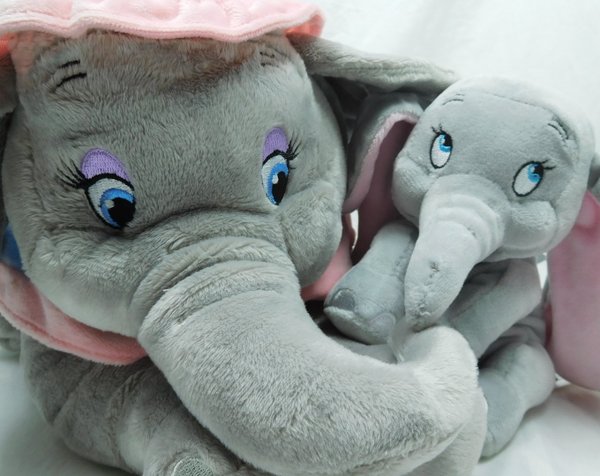 Disney Plüschtier Mrs Jumbo und Dumbo  30 cm lang kuschelig