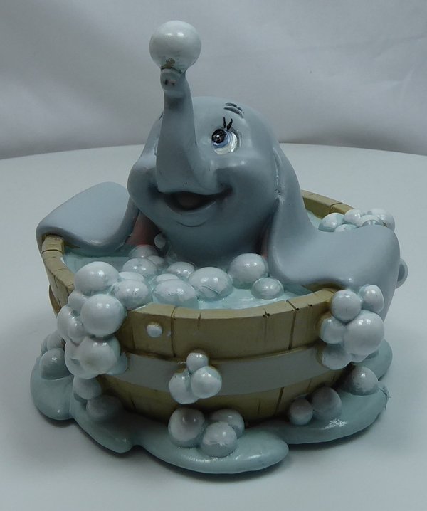 Disney Classic Figur WIDDOP Magical Moments :Dumbi im Bad