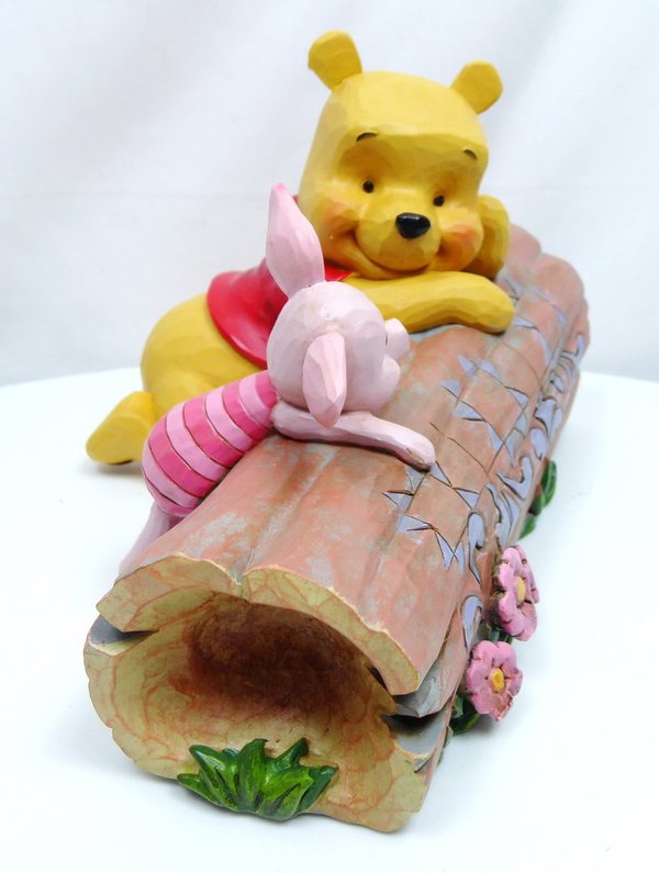 Figurine Disney Enesco Traditions Jim Shore : Winnie l'ourson et Porcinet sur un tronc d'arbre