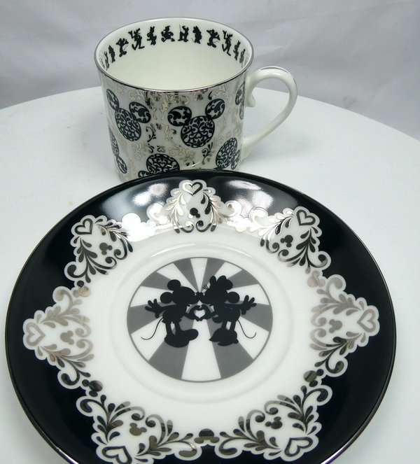 Disney English Ladies Co Porzellan Tasse und Untertasse Mickey Tee Set Vintage