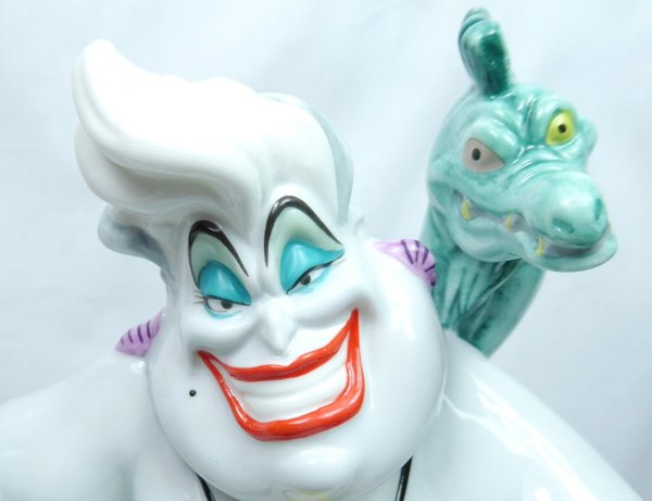 Disney Figur English Ladies Porzellan mit 24k Gold Anteil : Ursula von Arielle