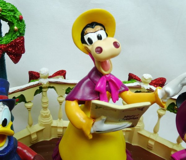 Disney Disneyland Paris Figur Weihnachtsszene