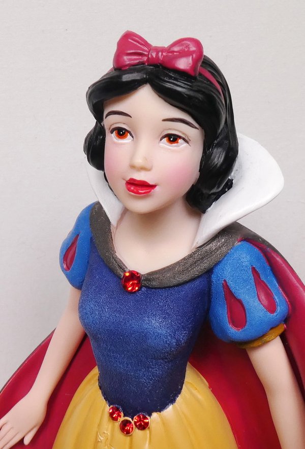 Disney Enesco Showcase Figure Couture de Force Snow White