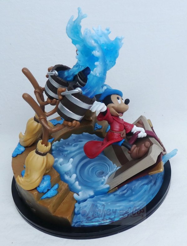 Disney Fantasia Q-Fig Max Elite Figur Sorcerer Mickey 12 cm Minifiguren Fantasia