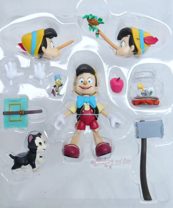 Disney Super7 Disney Ultimates Actionfigur Pinocchio 18 cm