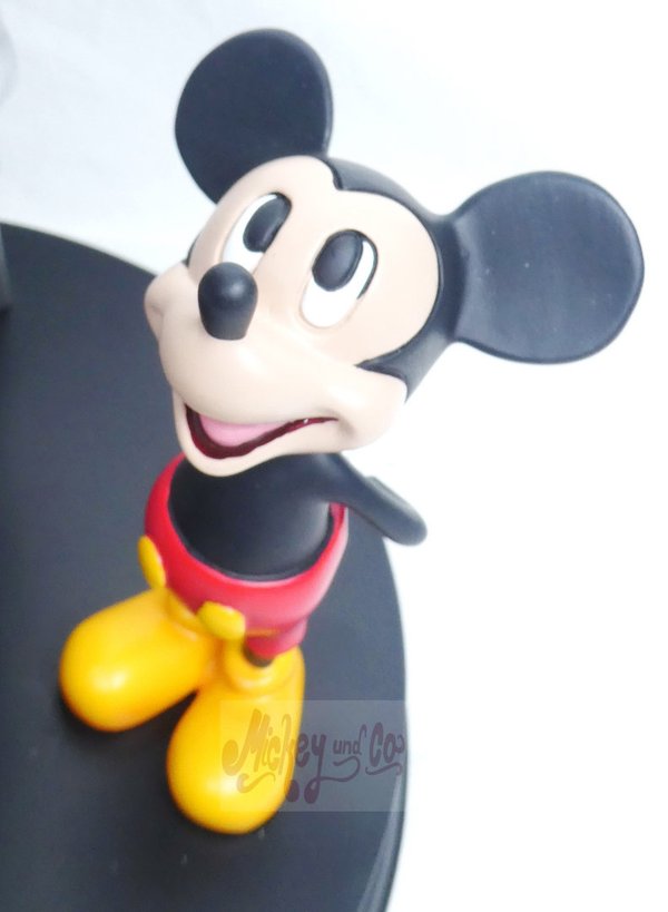 Disney Grand Jester Enesco 100 ans d'émerveillement : 6012858 Walt avec Mickey