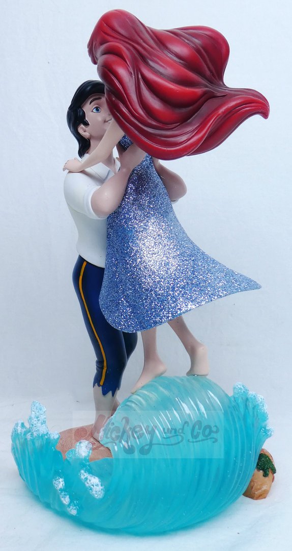 Disney Enesco Showcase Figure: 6013289 Ariel and Prince Eric Rocks