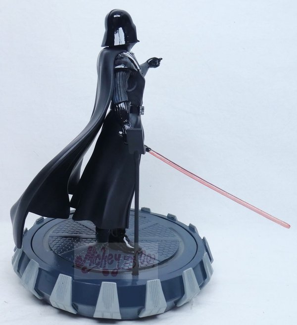 Disney Disneyland Paris Star Wars Figur Lord Dart Vader mit Licht